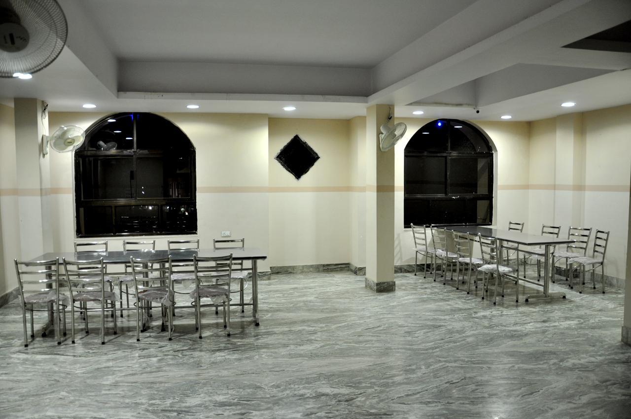 Hotel Kirti Plaza Chittorgarh Bagian luar foto